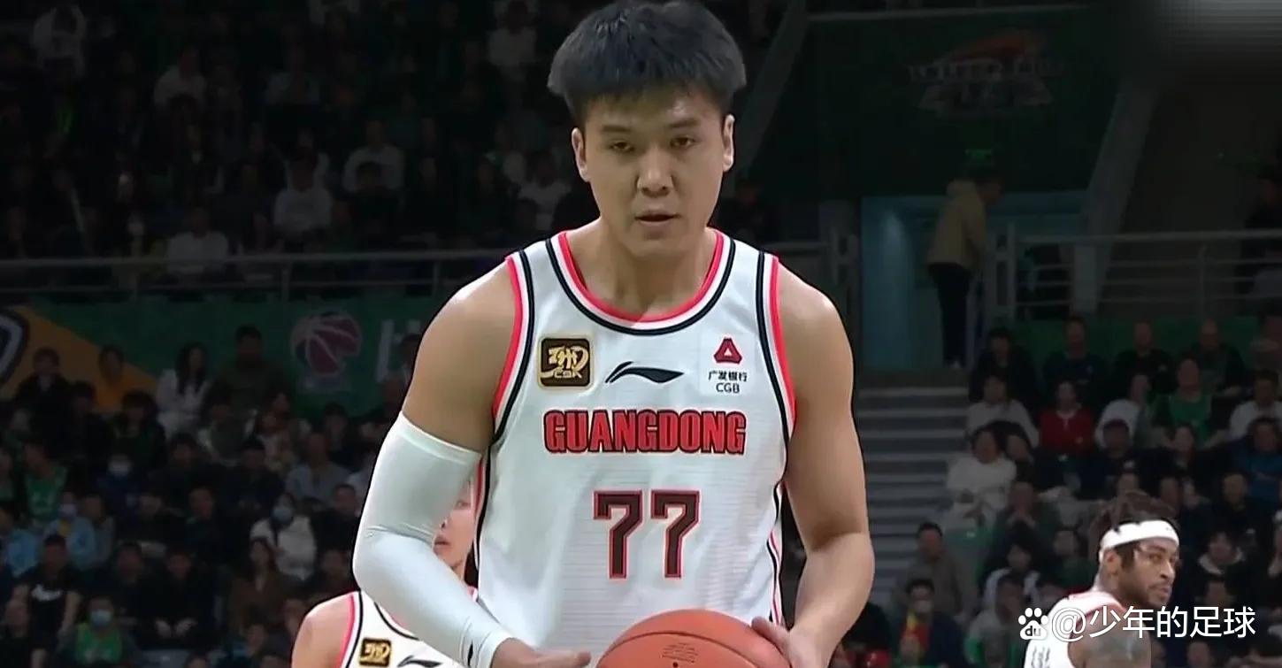 -赛场风云再起，篮球联赛焦点对决即将上演的简单介绍